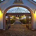 Schloss Reinach