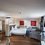 Schloss Reinach Otel 4*