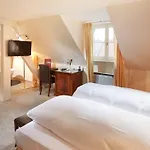 Otel Schloss Reinach 4*
