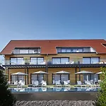 Schloss Reinach 4*