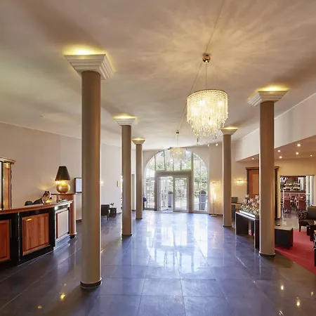 Otel Schloss Reinach
