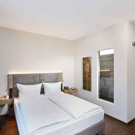 Otel Schloss Reinach 4*