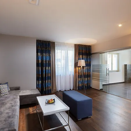 Hotel Schloss Reinach Freiburg im Breisgau