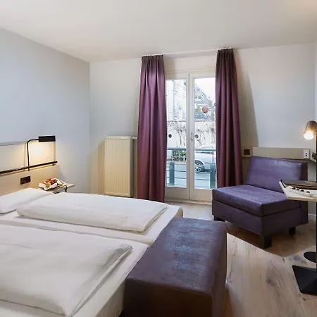 Hotel Schloss Reinach