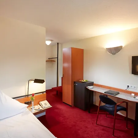 Otel Schloss Reinach