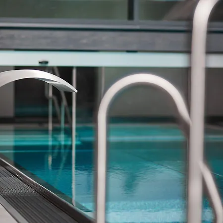 Schloss Reinach 4* Freiburg im Breisgau