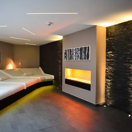 Schloss Reinach Hotel