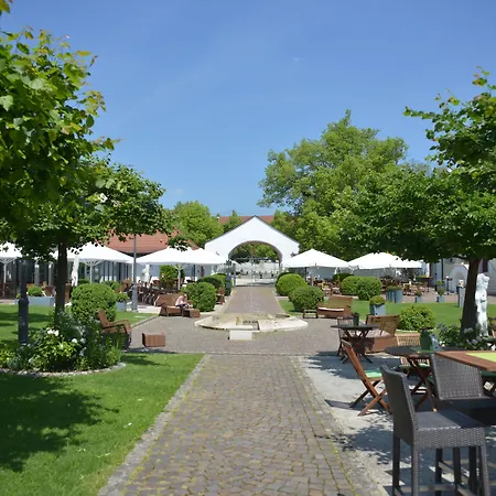 Otel Schloss Reinach Freiburg im Breisgau