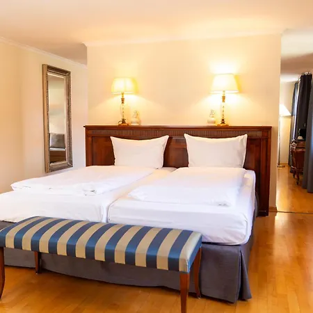Schloss Reinach 4*