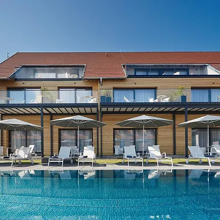 Schloss Reinach Hotel