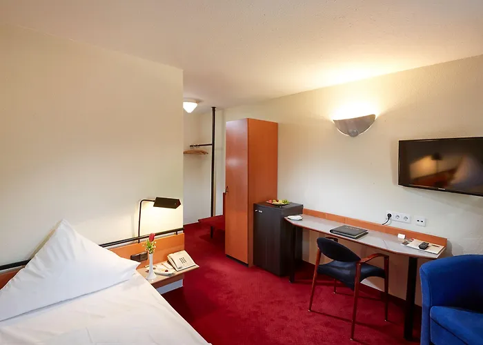 Отель Schloss Reinach