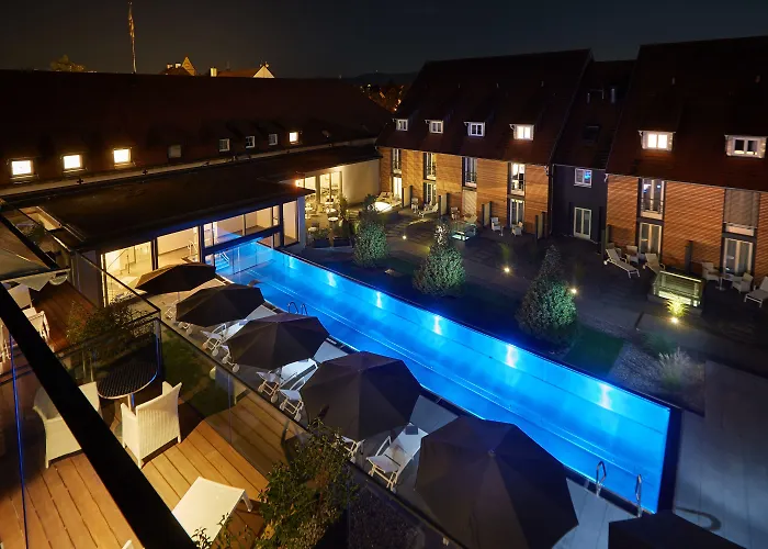 Отель Schloss Reinach 4*