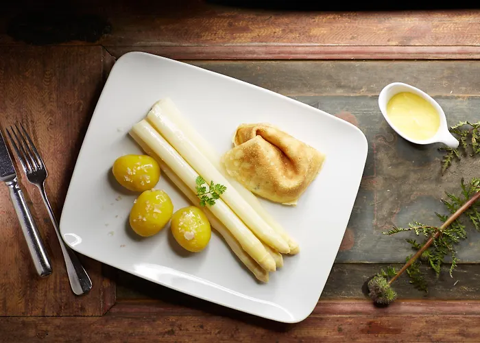 Отель Schloss Reinach 4*