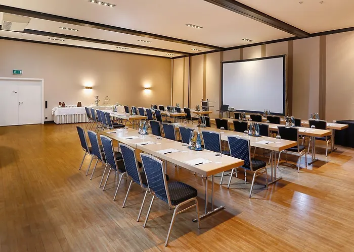 Schloss Reinach Отель 4*