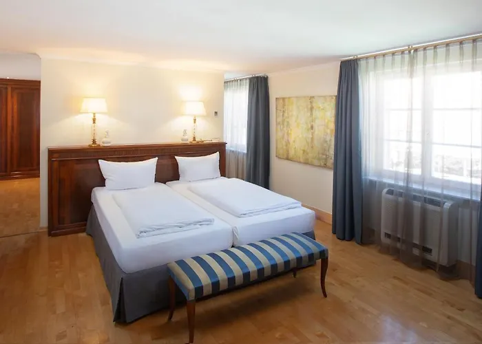 Отель Schloss Reinach Фрайбург